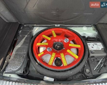 Белый Фольксваген Туарег, объемом двигателя 2.97 л и пробегом 177 тыс. км за 22333 $, фото 16 на Automoto.ua