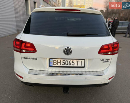 Білий Фольксваген Туарег, об'ємом двигуна 2.97 л та пробігом 231 тис. км за 17999 $, фото 15 на Automoto.ua
