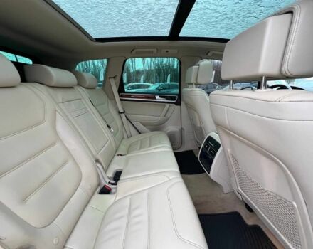 Белый Фольксваген Туарег, объемом двигателя 3 л и пробегом 228 тыс. км за 17500 $, фото 18 на Automoto.ua