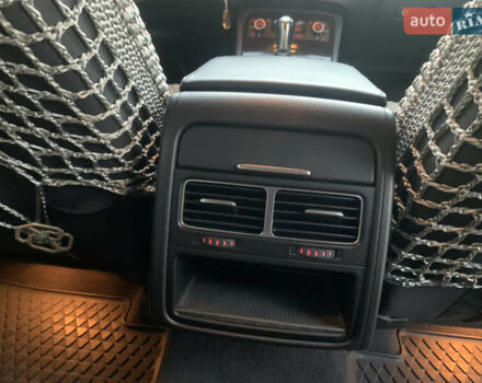 Белый Фольксваген Туарег, объемом двигателя 3 л и пробегом 330 тыс. км за 22000 $, фото 17 на Automoto.ua