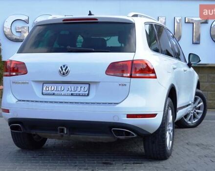 Белый Фольксваген Туарег, объемом двигателя 2.97 л и пробегом 272 тыс. км за 17500 $, фото 12 на Automoto.ua