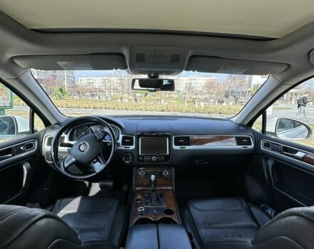 Белый Фольксваген Туарег, объемом двигателя 0 л и пробегом 320 тыс. км за 16500 $, фото 5 на Automoto.ua