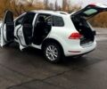 Белый Фольксваген Туарег, объемом двигателя 3 л и пробегом 330 тыс. км за 21000 $, фото 13 на Automoto.ua