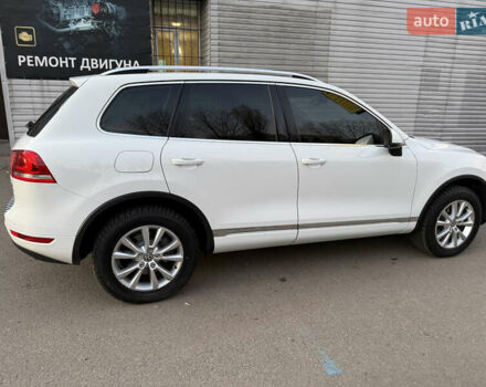Білий Фольксваген Туарег, об'ємом двигуна 2.97 л та пробігом 231 тис. км за 17999 $, фото 13 на Automoto.ua