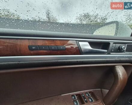 Белый Фольксваген Туарег, объемом двигателя 2.97 л и пробегом 182 тыс. км за 17700 $, фото 17 на Automoto.ua