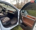 Білий Фольксваген Туарег, об'ємом двигуна 3.6 л та пробігом 272 тис. км за 17500 $, фото 6 на Automoto.ua