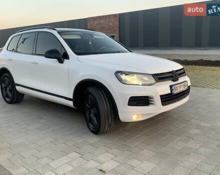 Белый Фольксваген Туарег, объемом двигателя 3 л и пробегом 330 тыс. км за 22000 $, фото 4 на Automoto.ua