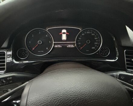 Белый Фольксваген Туарег, объемом двигателя 2.97 л и пробегом 237 тыс. км за 16300 $, фото 18 на Automoto.ua