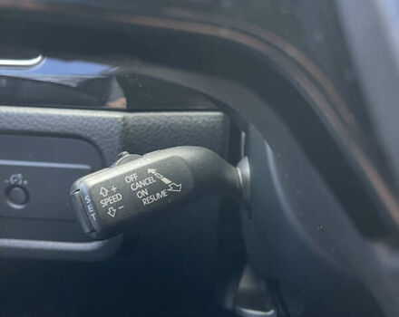 Белый Фольксваген Туарег, объемом двигателя 2.97 л и пробегом 257 тыс. км за 21000 $, фото 46 на Automoto.ua