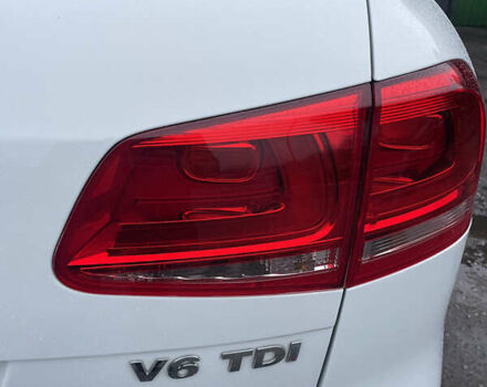 Білий Фольксваген Туарег, об'ємом двигуна 2.97 л та пробігом 130 тис. км за 21300 $, фото 66 на Automoto.ua