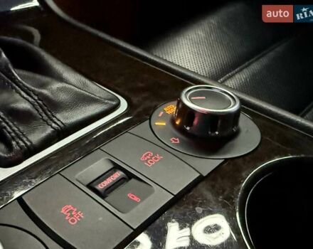 Белый Фольксваген Туарег, объемом двигателя 2.97 л и пробегом 270 тыс. км за 20990 $, фото 30 на Automoto.ua