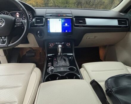 Белый Фольксваген Туарег, объемом двигателя 2.97 л и пробегом 237 тыс. км за 16300 $, фото 17 на Automoto.ua