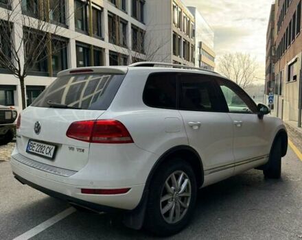 Білий Фольксваген Туарег, об'ємом двигуна 2.97 л та пробігом 209 тис. км за 18300 $, фото 1 на Automoto.ua