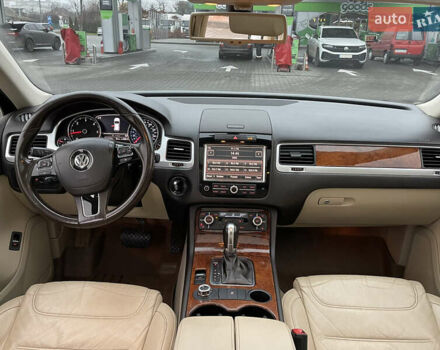 Білий Фольксваген Туарег, об'ємом двигуна 3 л та пробігом 123 тис. км за 17300 $, фото 35 на Automoto.ua