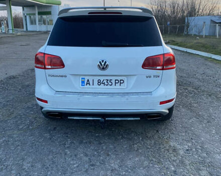 Білий Фольксваген Туарег, об'ємом двигуна 2.97 л та пробігом 259 тис. км за 17000 $, фото 4 на Automoto.ua