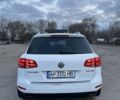 Білий Фольксваген Туарег, об'ємом двигуна 3 л та пробігом 318 тис. км за 17500 $, фото 4 на Automoto.ua