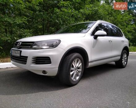 Білий Фольксваген Туарег, об'ємом двигуна 2.97 л та пробігом 183 тис. км за 17900 $, фото 4 на Automoto.ua