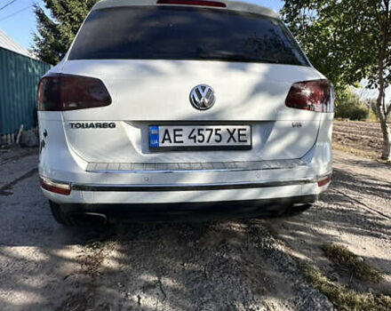 Белый Фольксваген Туарег, объемом двигателя 3 л и пробегом 148 тыс. км за 13000 $, фото 6 на Automoto.ua