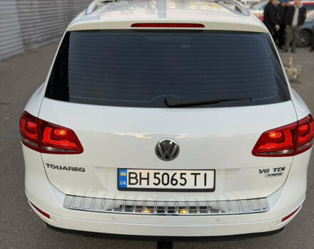 Білий Фольксваген Туарег, об'ємом двигуна 2.97 л та пробігом 231 тис. км за 17999 $, фото 10 на Automoto.ua