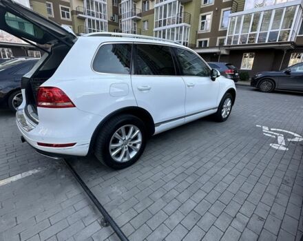 Белый Фольксваген Туарег, объемом двигателя 0 л и пробегом 320 тыс. км за 16500 $, фото 2 на Automoto.ua