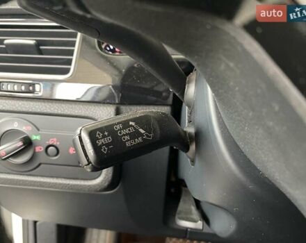 Белый Фольксваген Туарег, объемом двигателя 2.97 л и пробегом 209 тыс. км за 18000 $, фото 23 на Automoto.ua