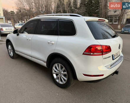 Білий Фольксваген Туарег, об'ємом двигуна 2.97 л та пробігом 231 тис. км за 17999 $, фото 16 на Automoto.ua