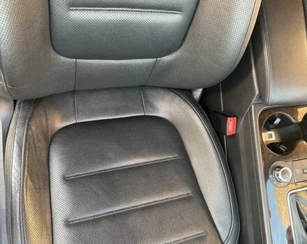 Белый Фольксваген Туарег, объемом двигателя 2.97 л и пробегом 244 тыс. км за 17000 $, фото 23 на Automoto.ua