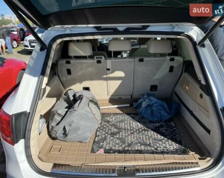 Белый Фольксваген Туарег, объемом двигателя 3.6 л и пробегом 135 тыс. км за 16900 $, фото 2 на Automoto.ua