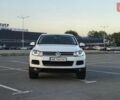 Белый Фольксваген Туарег, объемом двигателя 2.97 л и пробегом 180 тыс. км за 18999 $, фото 1 на Automoto.ua
