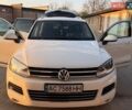Белый Фольксваген Туарег, объемом двигателя 2.97 л и пробегом 283 тыс. км за 19400 $, фото 1 на Automoto.ua