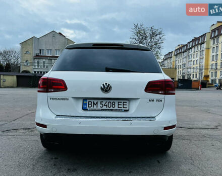 Білий Фольксваген Туарег, об'ємом двигуна 2.97 л та пробігом 344 тис. км за 15900 $, фото 5 на Automoto.ua