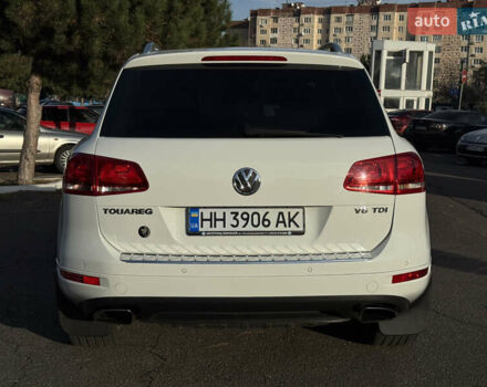 Белый Фольксваген Туарег, объемом двигателя 2.97 л и пробегом 220 тыс. км за 17700 $, фото 16 на Automoto.ua