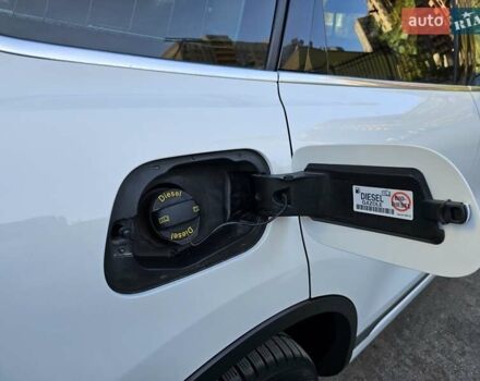 Белый Фольксваген Туарег, объемом двигателя 2.97 л и пробегом 110 тыс. км за 18000 $, фото 29 на Automoto.ua