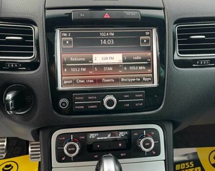 Белый Фольксваген Туарег, объемом двигателя 3 л и пробегом 214 тыс. км за 18999 $, фото 15 на Automoto.ua