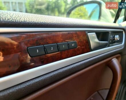 Белый Фольксваген Туарег, объемом двигателя 2.97 л и пробегом 195 тыс. км за 19700 $, фото 24 на Automoto.ua