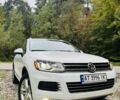 Білий Фольксваген Туарег, об'ємом двигуна 3 л та пробігом 267 тис. км за 19400 $, фото 2 на Automoto.ua