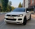 Белый Фольксваген Туарег, объемом двигателя 2.97 л и пробегом 140 тыс. км за 26000 $, фото 1 на Automoto.ua