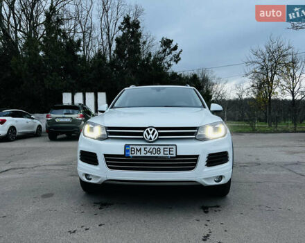 Білий Фольксваген Туарег, об'ємом двигуна 2.97 л та пробігом 344 тис. км за 15900 $, фото 1 на Automoto.ua