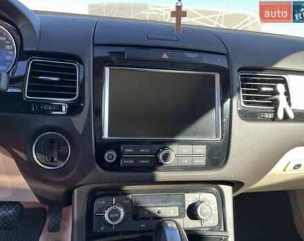 Белый Фольксваген Туарег, объемом двигателя 3.6 л и пробегом 135 тыс. км за 16500 $, фото 1 на Automoto.ua