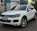 Белый Фольксваген Туарег, объемом двигателя 3 л и пробегом 220 тыс. км за 17700 $, фото 1 на Automoto.ua