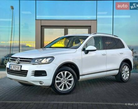 Білий Фольксваген Туарег, об'ємом двигуна 3 л та пробігом 239 тис. км за 19300 $, фото 5 на Automoto.ua