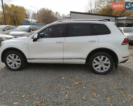 Белый Фольксваген Туарег, объемом двигателя 2.97 л и пробегом 222 тыс. км за 18999 $, фото 13 на Automoto.ua