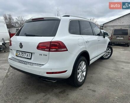 Белый Фольксваген Туарег, объемом двигателя 2.97 л и пробегом 192 тыс. км за 17000 $, фото 8 на Automoto.ua