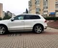 Білий Фольксваген Туарег, об'ємом двигуна 3 л та пробігом 146 тис. км за 25000 $, фото 3 на Automoto.ua