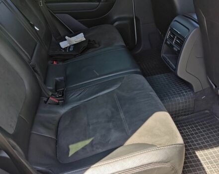 Белый Фольксваген Туарег, объемом двигателя 3 л и пробегом 207 тыс. км за 17000 $, фото 5 на Automoto.ua