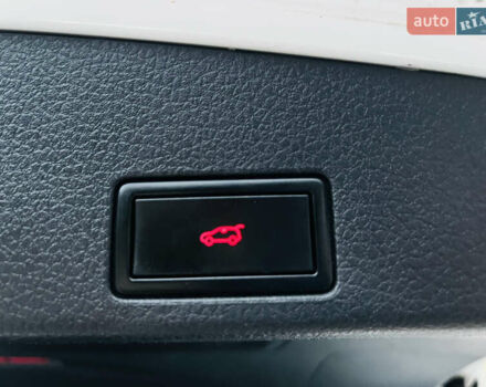 Білий Фольксваген Туарег, об'ємом двигуна 2.97 л та пробігом 344 тис. км за 15900 $, фото 30 на Automoto.ua