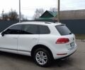 Белый Фольксваген Туарег, объемом двигателя 2.97 л и пробегом 290 тыс. км за 18000 $, фото 11 на Automoto.ua