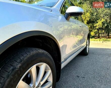 Белый Фольксваген Туарег, объемом двигателя 2.97 л и пробегом 195 тыс. км за 19700 $, фото 16 на Automoto.ua