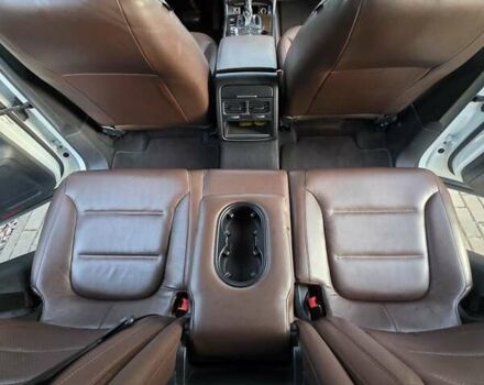 Белый Фольксваген Туарег, объемом двигателя 3 л и пробегом 216 тыс. км за 24000 $, фото 9 на Automoto.ua