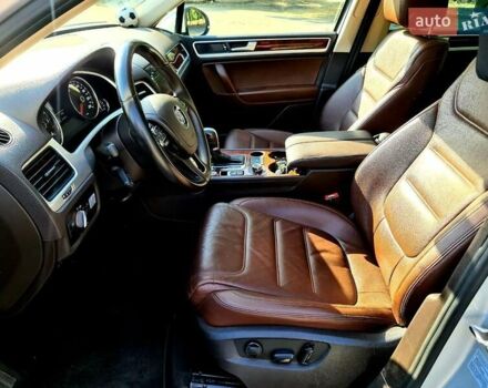 Белый Фольксваген Туарег, объемом двигателя 2.97 л и пробегом 195 тыс. км за 19700 $, фото 40 на Automoto.ua